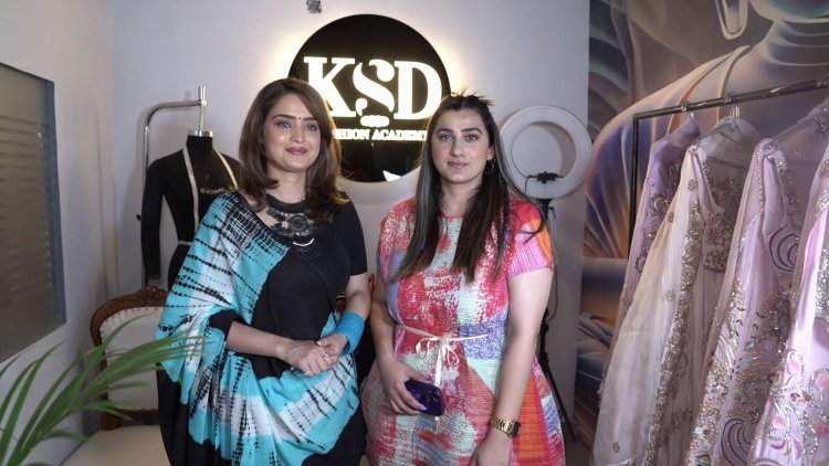 Kiren Sandhu's "KSD Fashion Academy" Inaugurated By Punjabi beauty Aarushi Sharma