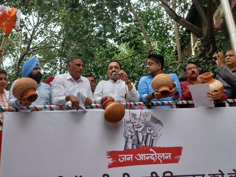 Delhi BJP Workers, Led By Virendra Sachdeva, Arrested Protesting Water Shortage In Delhi