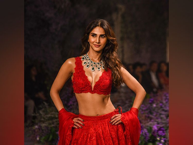 Vaani Kapoor: The Ultimate Muse for Designers at India Couture Week 2023