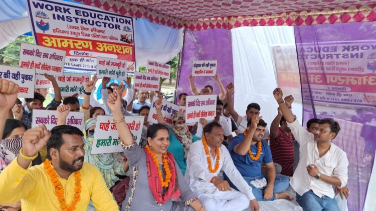 Haryana's Work Education Instructors On Fast Unto Death For Their Demands