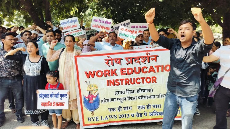 Work Education Instructors Were Halted By The Administration From Meeting The Haryana CM About Their Demands