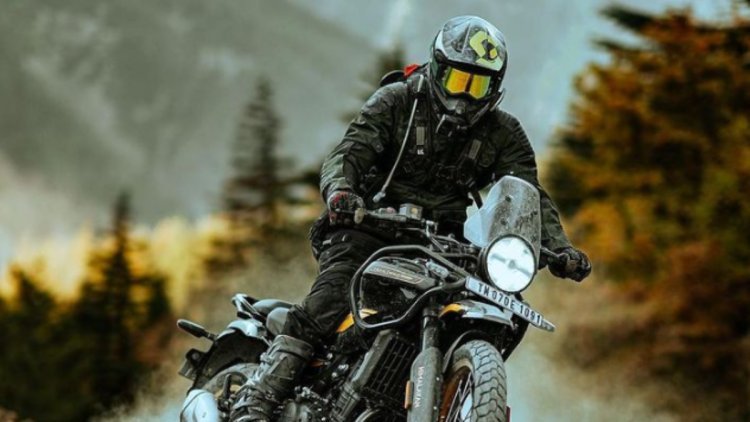 Royal Enfield Himalayan 452: Price, Images, Colors, Specifications & More